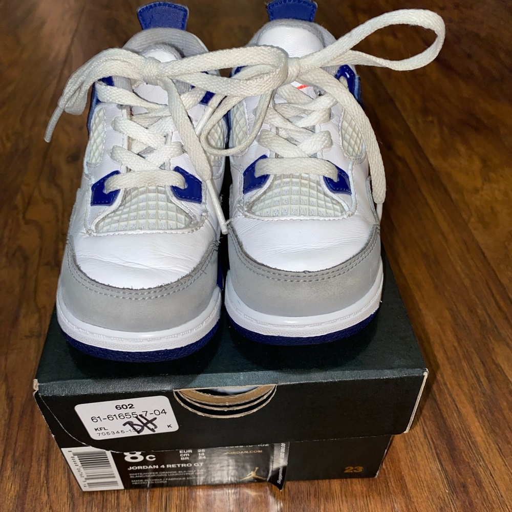 Jordan 4 Retro